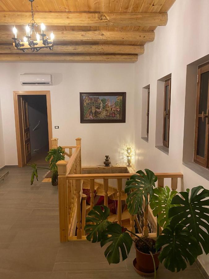 Hotel Kaso Ervehe Përmet Exterior foto