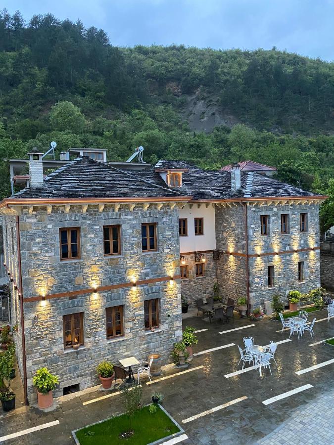 Hotel Kaso Ervehe Përmet Exterior foto